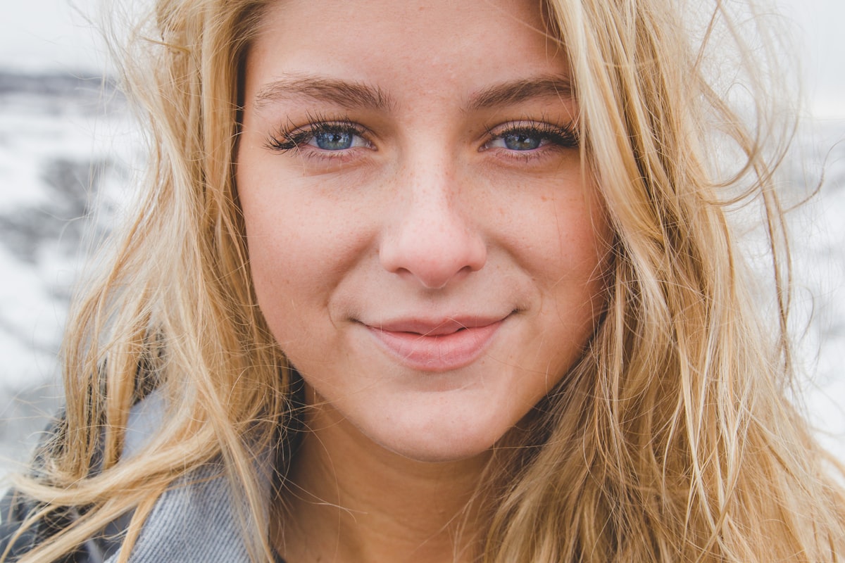 Woman with inner critic - adaptive function of self-criticism