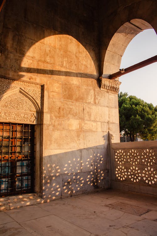 Woman establishing limits - boundaries walls trauma self-contact